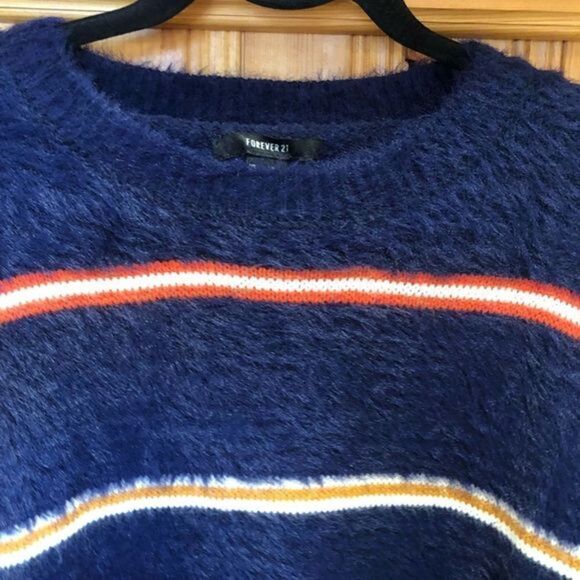 Forever 21 Fluffy Textured Women’s Sweater Size S - Picture 10 of 16